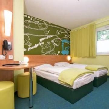 B&B Hotel Augsburg-Sued Exterior foto